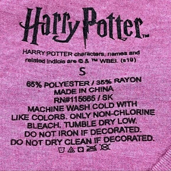Harry Potter Gryffindor Mauve Graphic T-shirt S NWT - Picture 3 of 3
